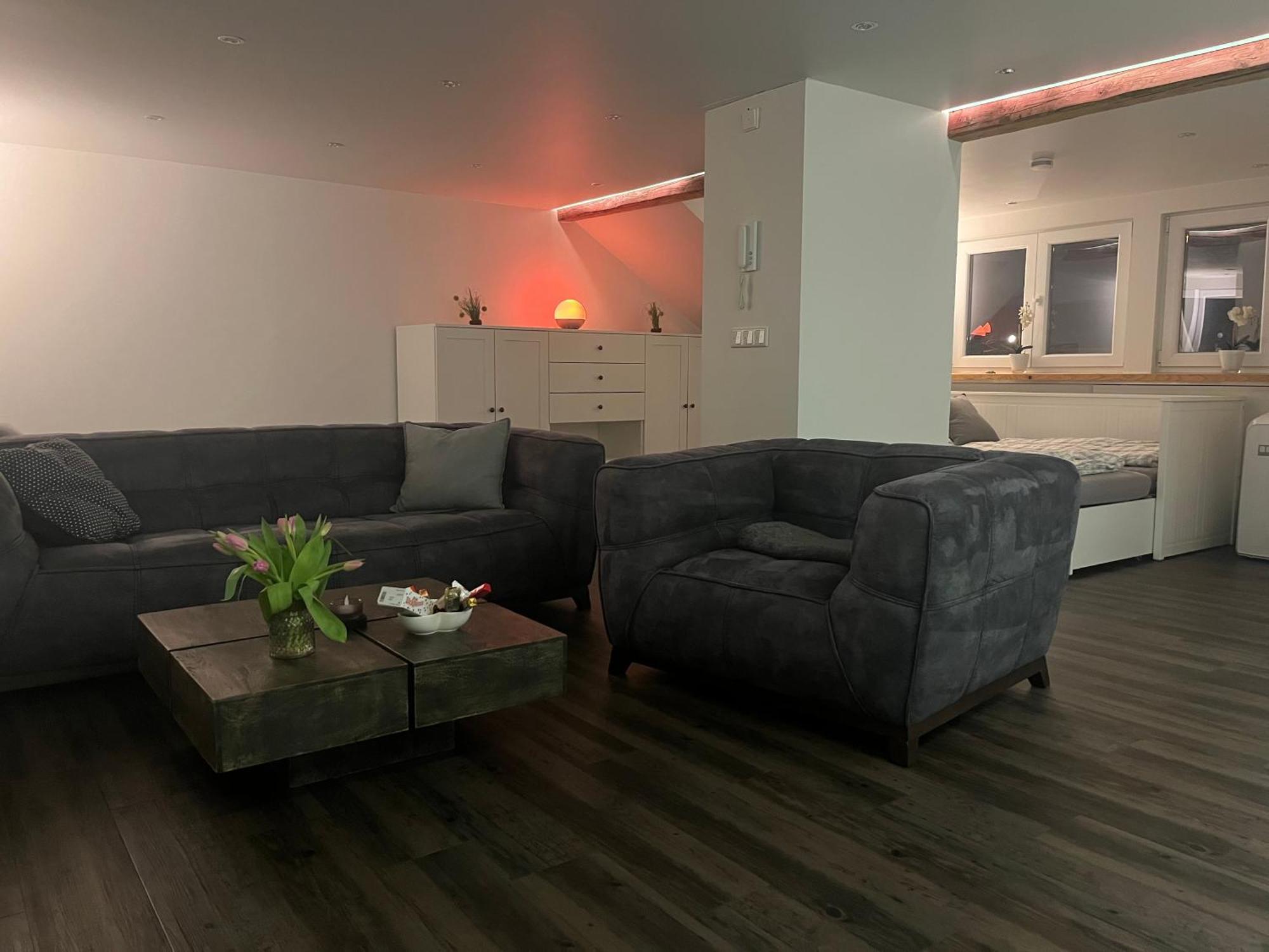 Tritt Ein Bring Glueck Herein - Exquisite 75 Qm - Messenaehe - Parkplatz - Flughafennaehe Dusseldorf Ngoại thất bức ảnh